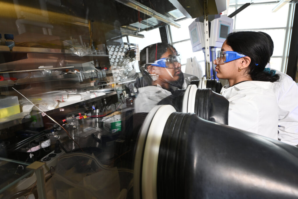 Radiochemistry Laboratory - Glovebox work