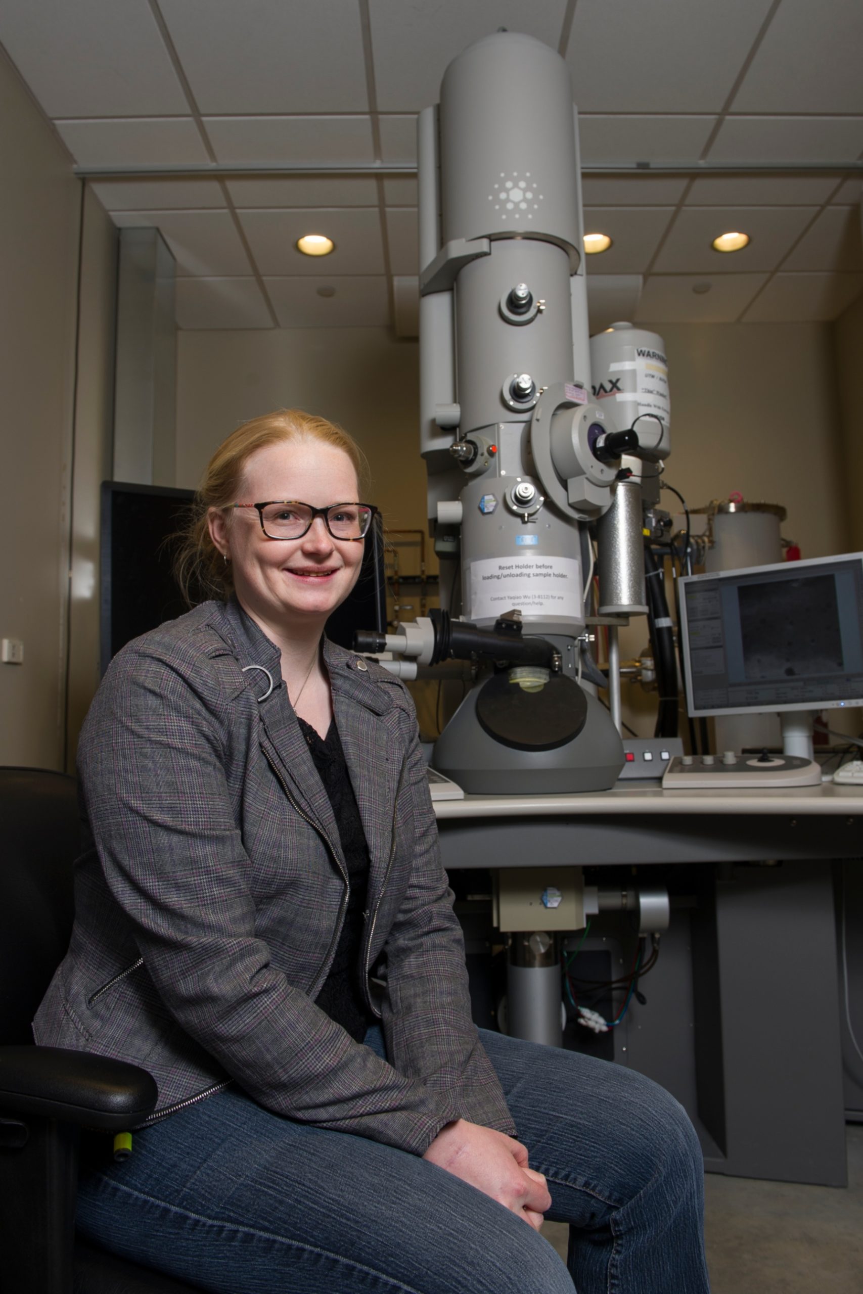 Naval Academy Researcher Uses Microscopy and Characterization Suite